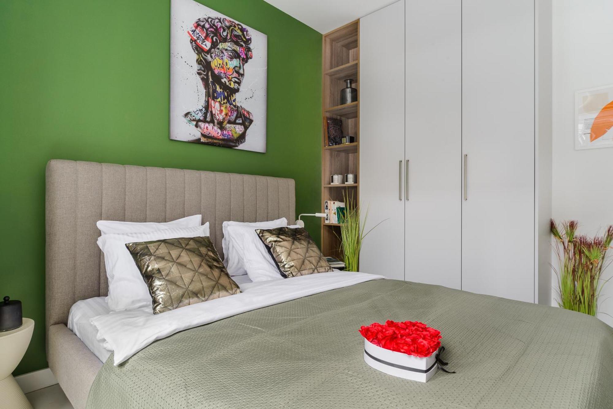 Lumina Apartment With Parking Near Muzeum Powstania Варшава Екстериор снимка