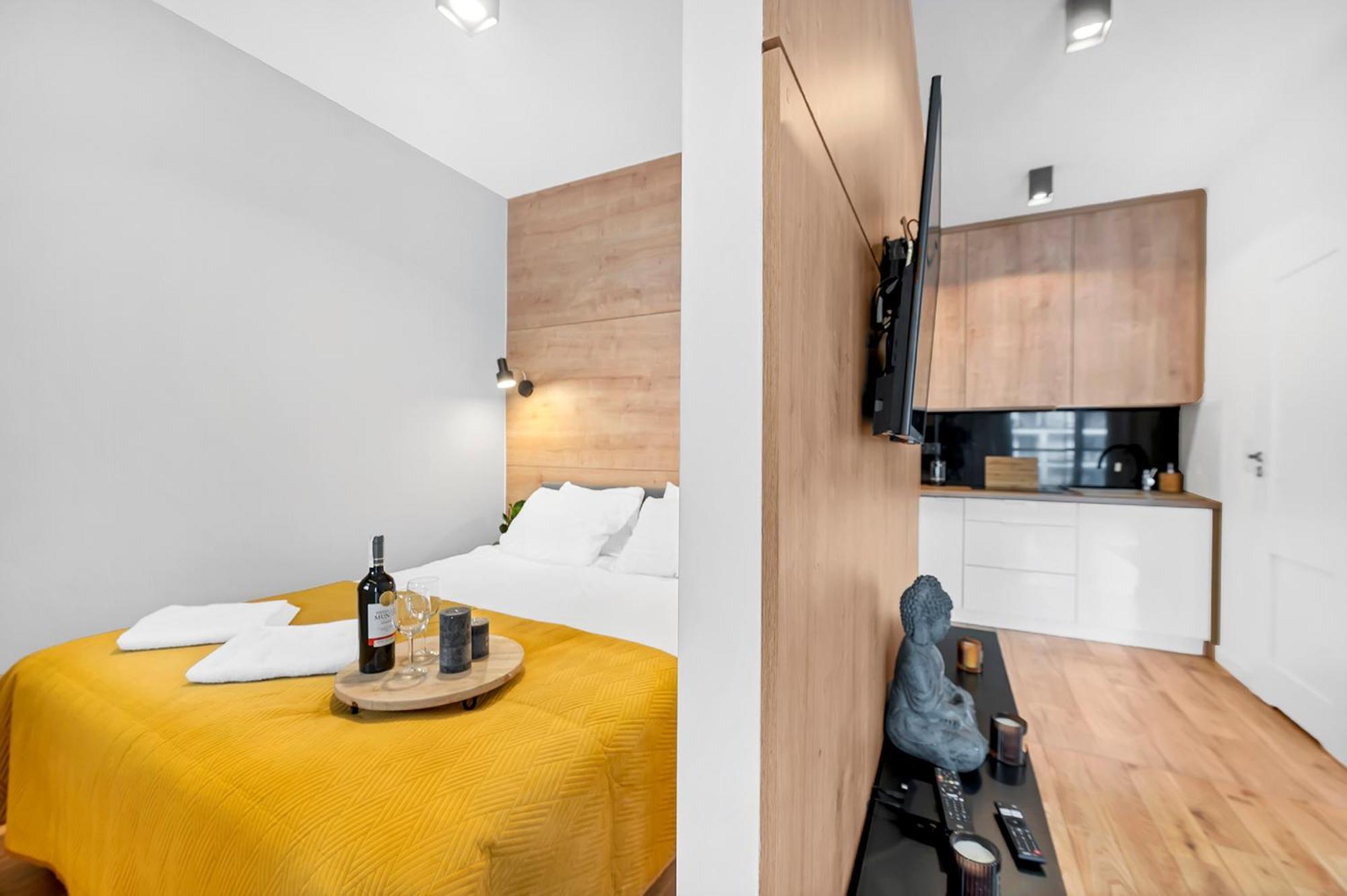 Lumina Apartment With Parking Near Muzeum Powstania Варшава Екстериор снимка