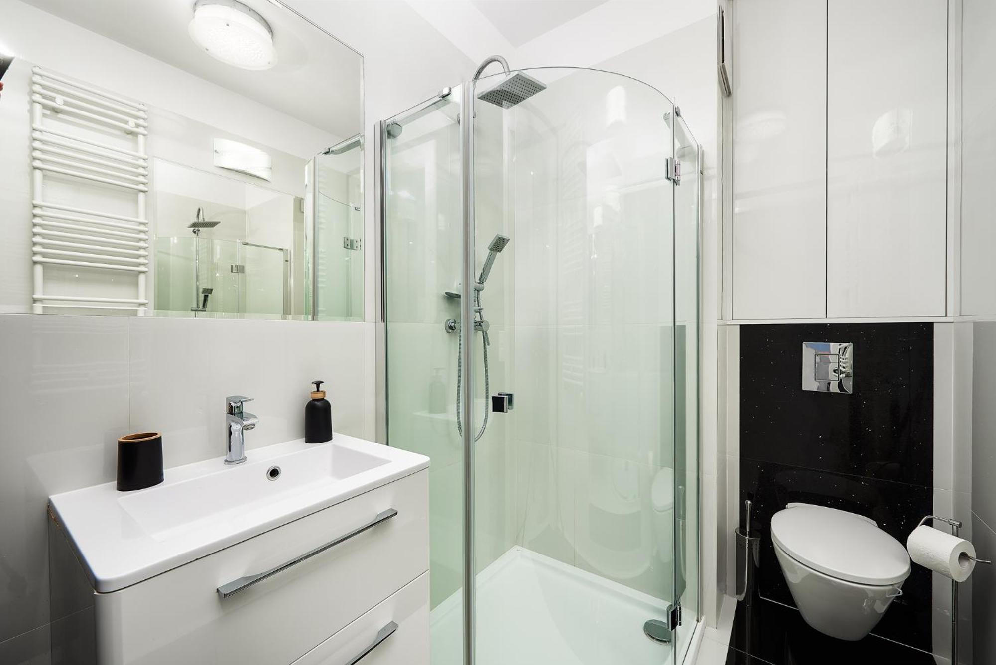 Lumina Apartment With Parking Near Muzeum Powstania Варшава Екстериор снимка