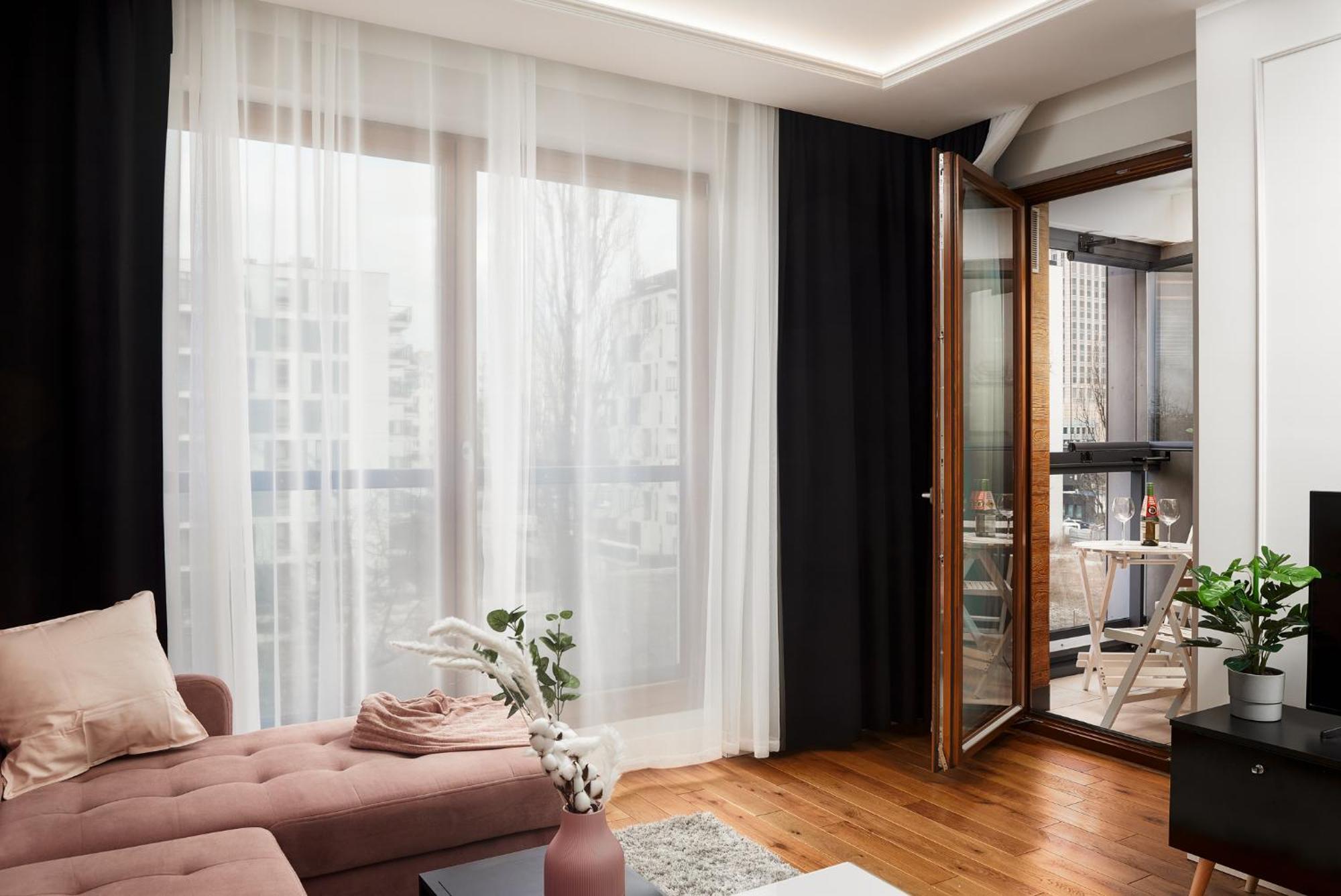 Lumina Apartment With Parking Near Muzeum Powstania Варшава Екстериор снимка