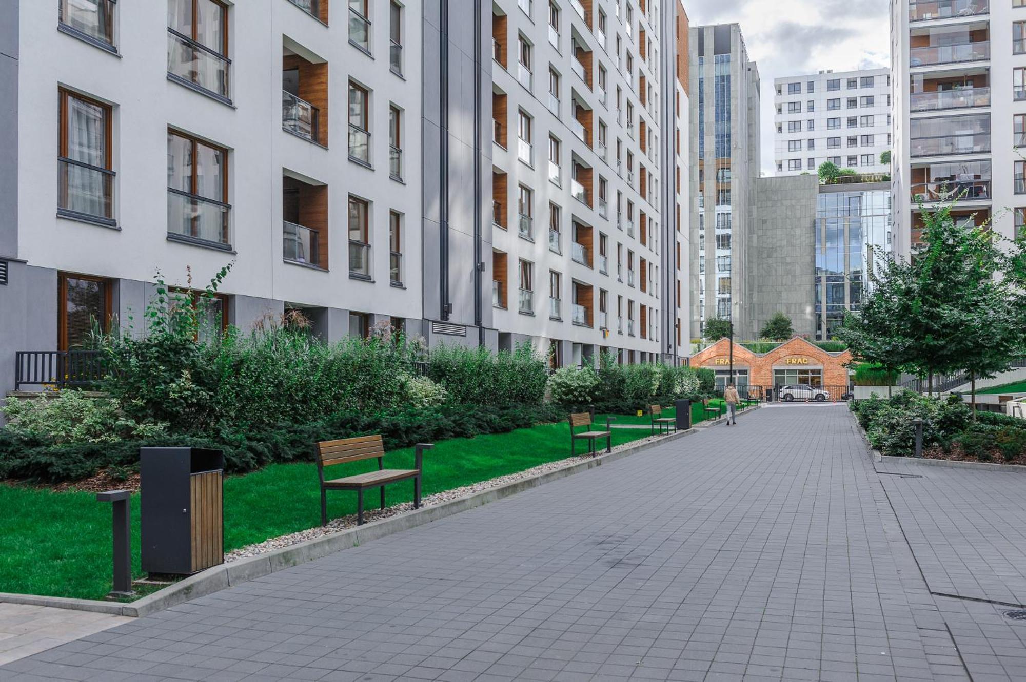 Lumina Apartment With Parking Near Muzeum Powstania Варшава Екстериор снимка